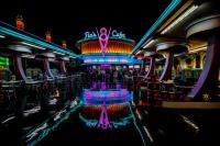 Flo's V8 Cafe�